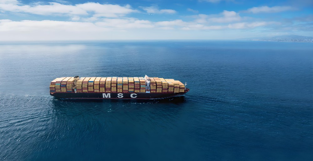 Profits Plunge 63.7%! How Tariff Policies Are Shattering the ‘Golden Age’ of Global Shipping