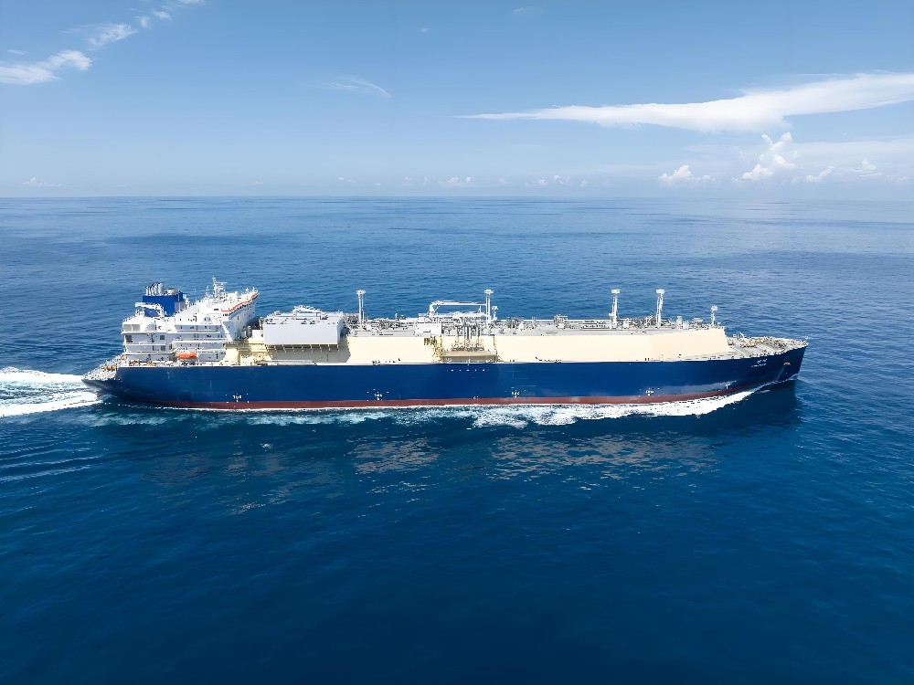 UK imposes new sanctions on 70 Russian oil tankers!