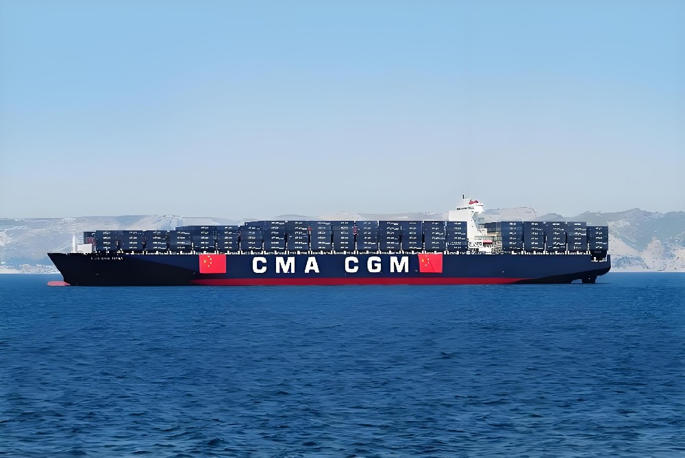 CMA CGM announces its first order in India! Six LNG-powered container ships!