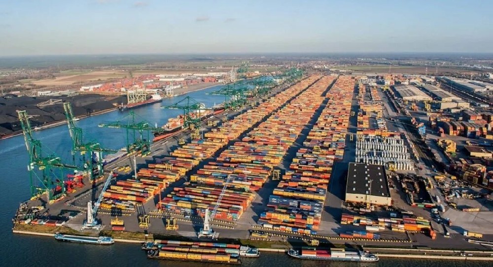 Nationwide strike in Belgium deals a severe blow to port operations; pension reform serves as the trigger