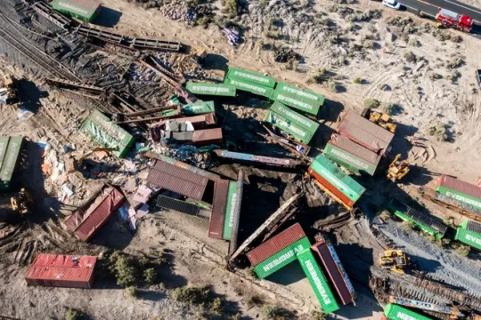 Freight train derails in Mecca, California; 40 cars derailed with no casualties
