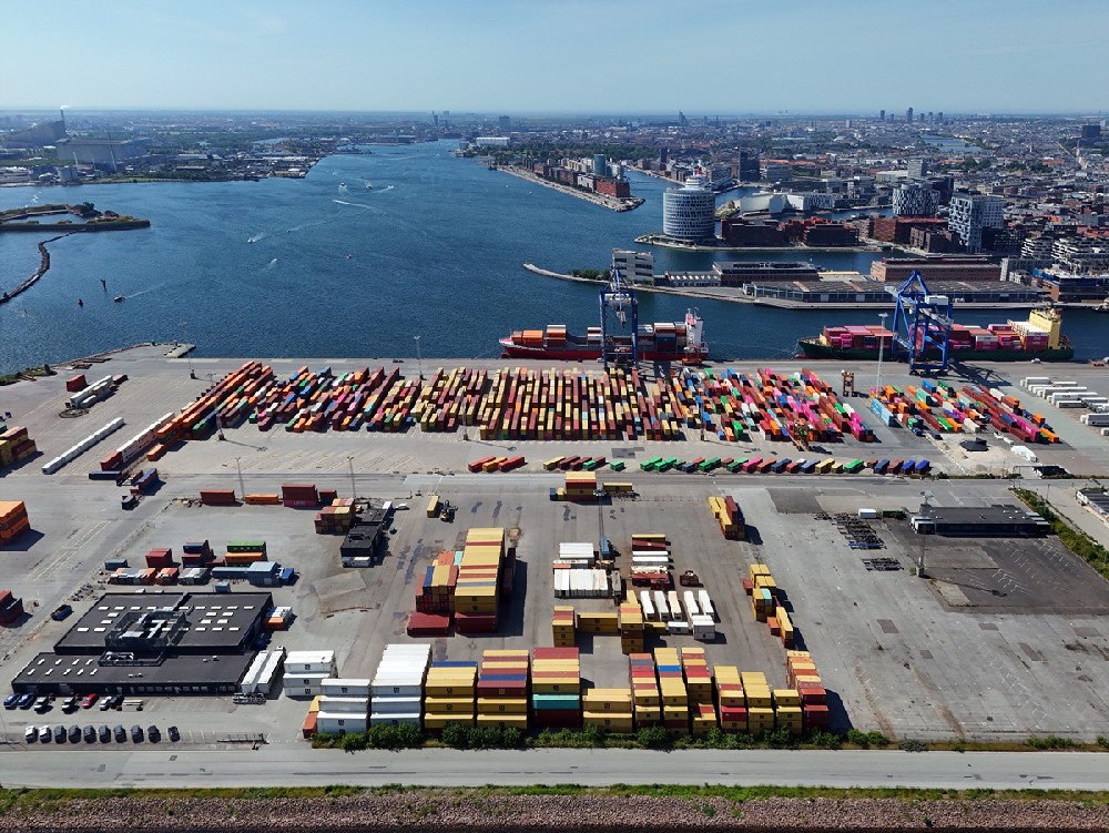 U.S. Senators Push to Reinstate Section 301 Port Fees on China: Could Container Rates Rise by $900?