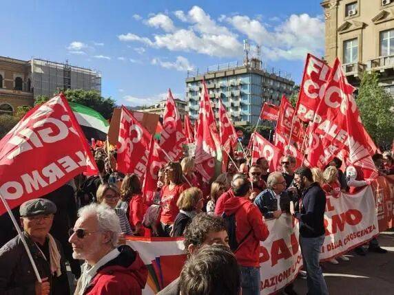 Intensive wave of strikes in Italy in December hits transportation and logistics