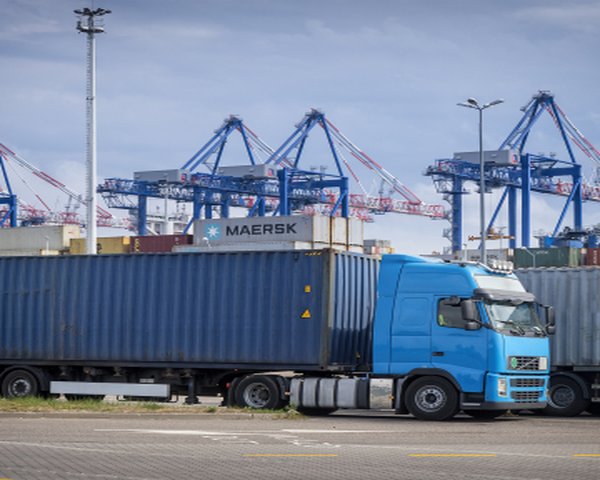 $200,000 Worth of Goods Vanish into Thin Air! U.S. Trucking Fraud Scandal Exposed