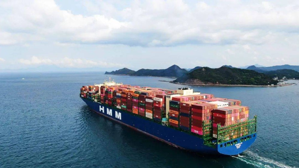 Hyundai Merchant Marine's Headquarters Relocation Sparks Controversy; Union Plans April Vote on Full-Scale Strike